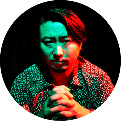 夜⾺裕⽒